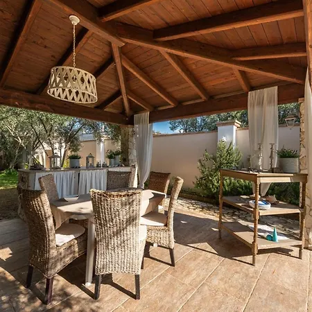 别墅 Maria Beatrice 夸尔图-圣埃莱娜